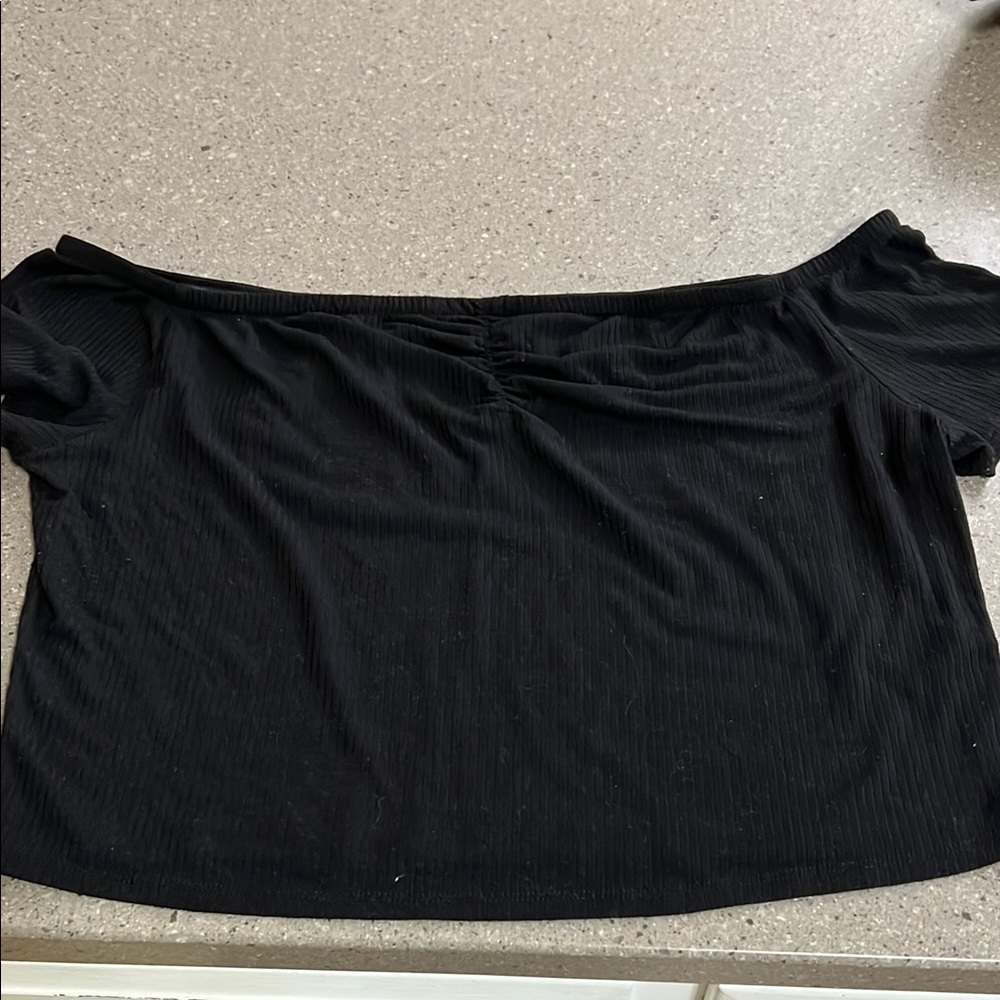 Black Off-the-Shoulder Crop Blouse